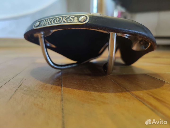 Brooks Team Pro Classic Black16см