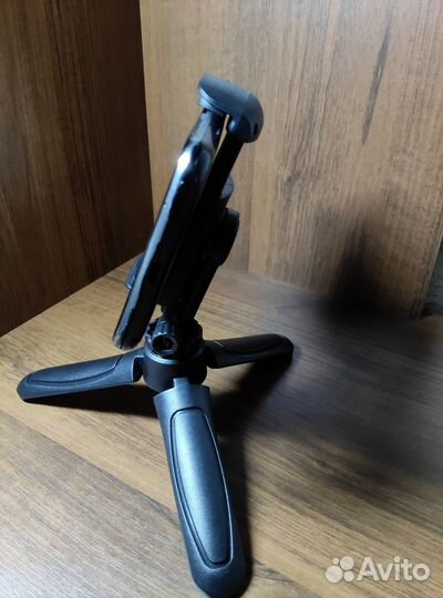 Мини-штатив для мобильного телефона