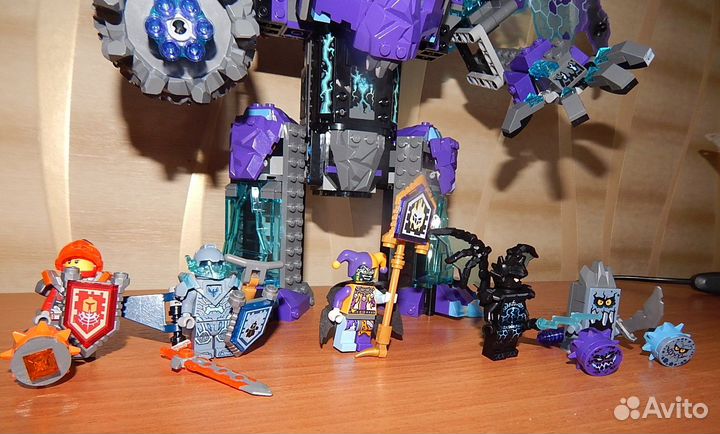 Лего Nexo knights 70356 и 72004