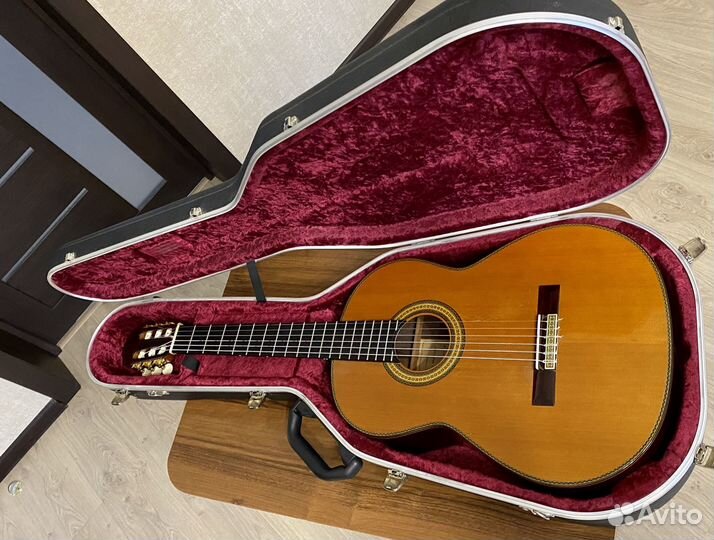 Классическая гитара Paulino Bernabe 10C