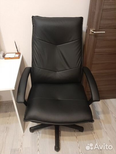 Компьютерный стул