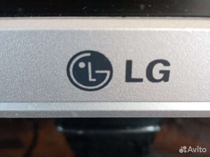 Монитор LG