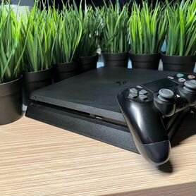 Sony playstation 4 Slim