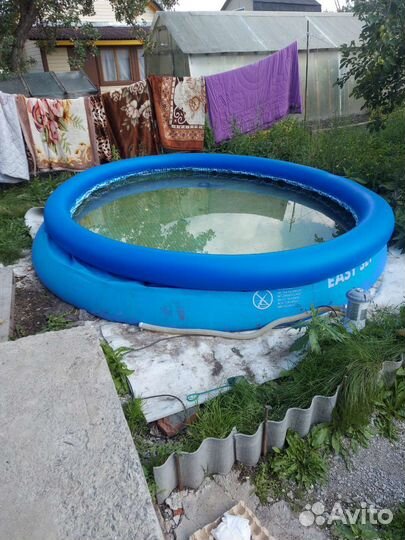 Надувной бассейн