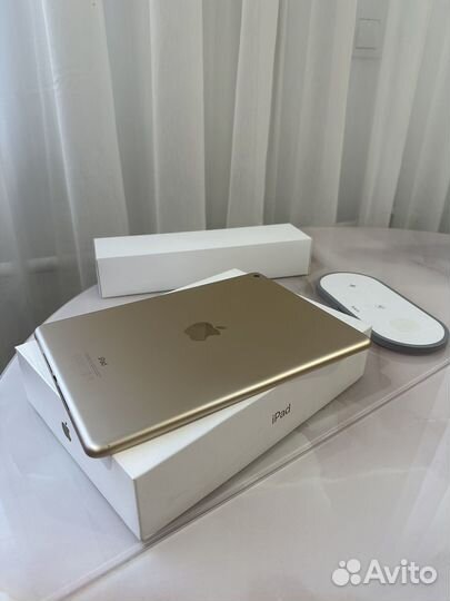 iPad 5 поколения gold