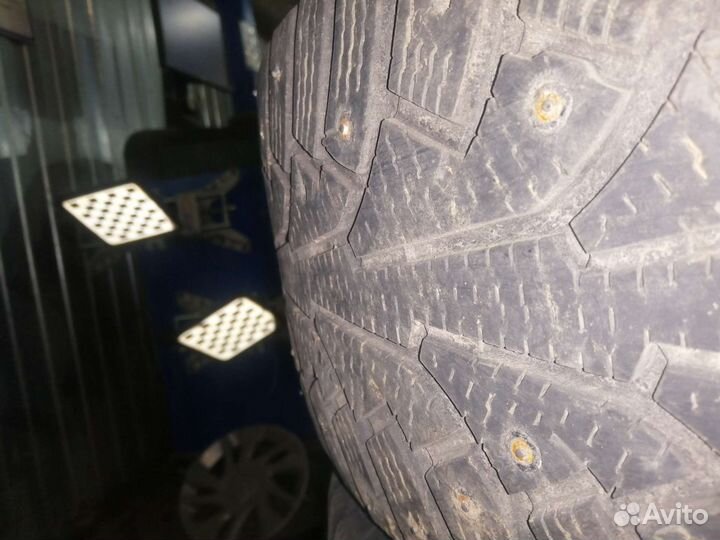 Nokian Tyres Hakkapeliitta 5 225/60 R17