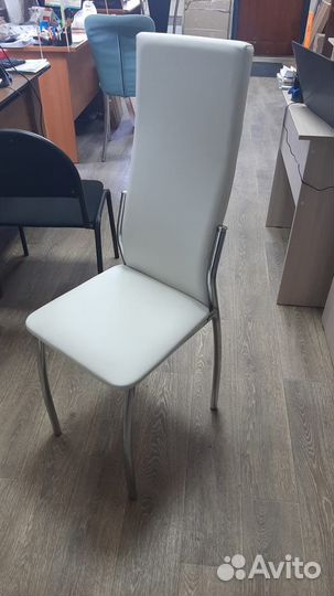 Стулья кухонные новые