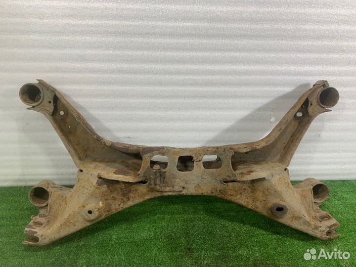 Подрамник задний Opel Vectra седан Z18XE 2005