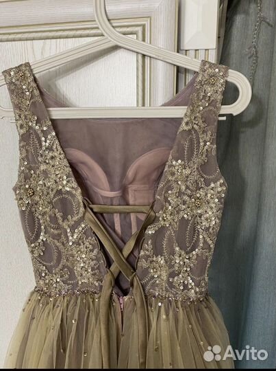 Платье новое 44