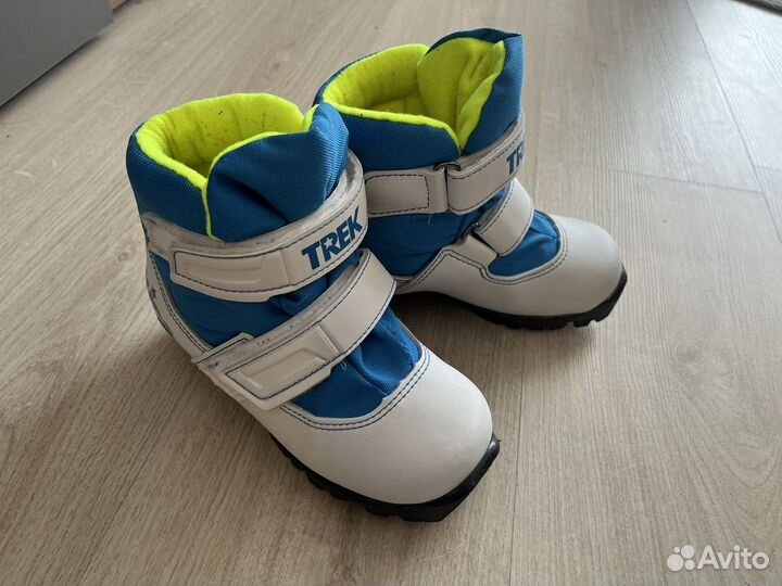 Лыжные ботинки