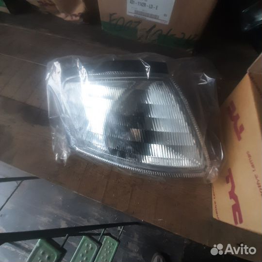 Поворотник передний правый Nissan Primera 2, P11 Н