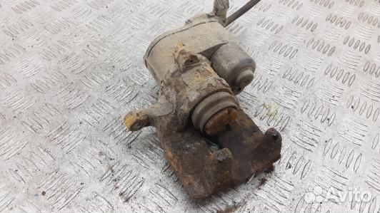 Суппорт тормозной задний левый volvo V70 3 (94Y12L