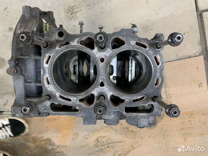 Блок закрытый ej20g