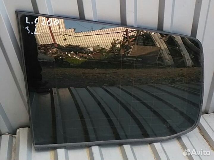 Стекло заднее левое кузовное Toyota Land Cruiser 2