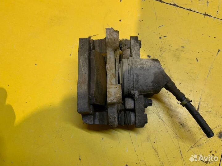 Суппорт тормозной передний Лада Калина 2004–2013