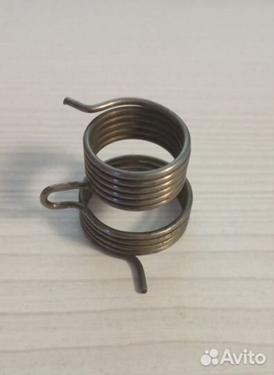 Возвратная пружина дроссельной заслонки 03F133062B
