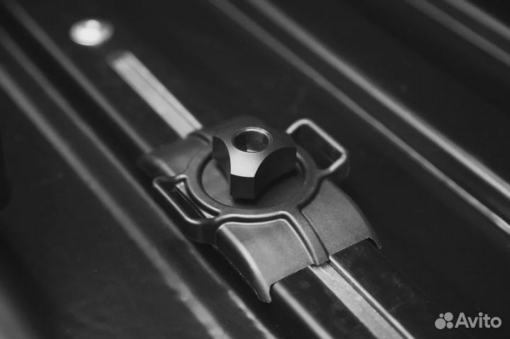 Автобокс багажник Lux Tavr для VW Jetta