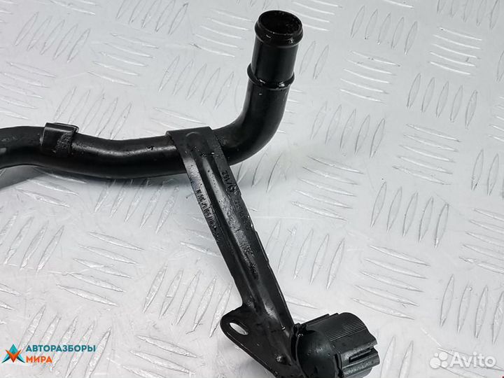 Патрубок радиатора Skoda Octavia 3 (A7) 2015