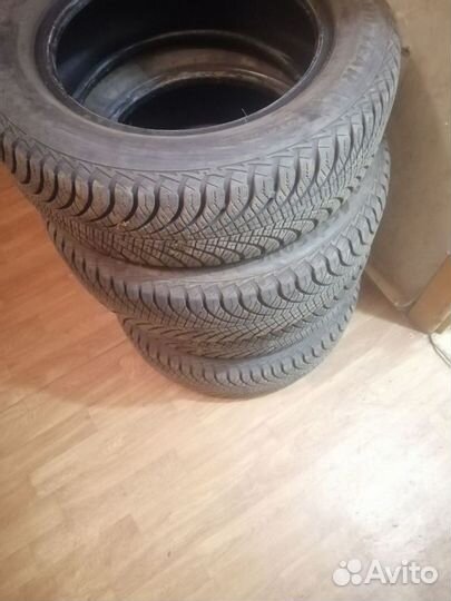 Goodyear Vector 4Seasons Gen-2 175/65 R14 82