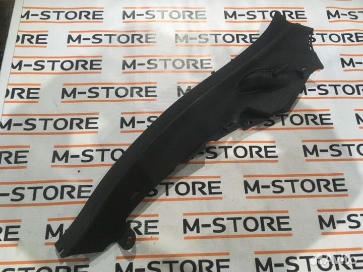 Обшивка стойки задняя правая Bmw 7-Series E65