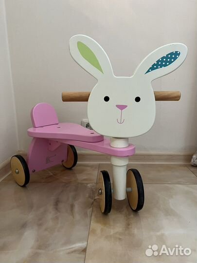 Каталка беговел elc