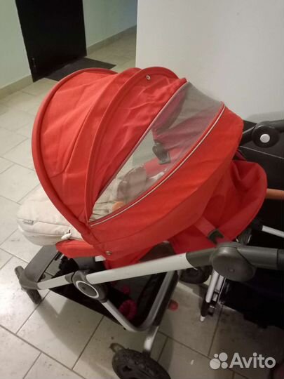 Прогулочная коляска stokke