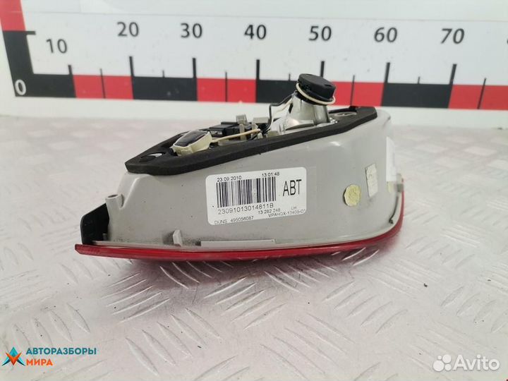 Фонарь крышки багажника левый Opel Astra 92233089