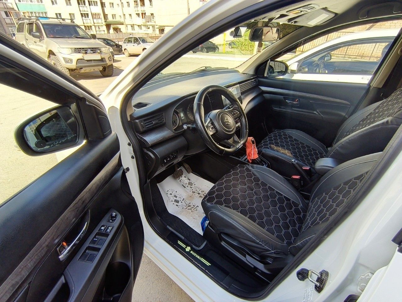 Suzuki Ertiga: фото из отзыва