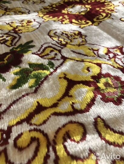 Покрывало. Скатерть. Плюш. Италия