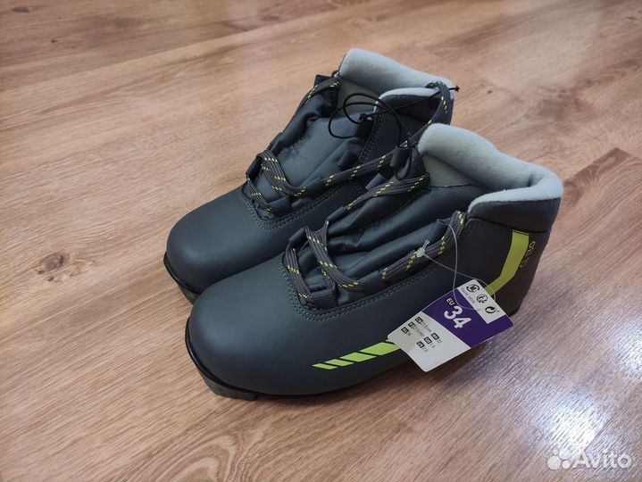 Лыжные ботинки новые