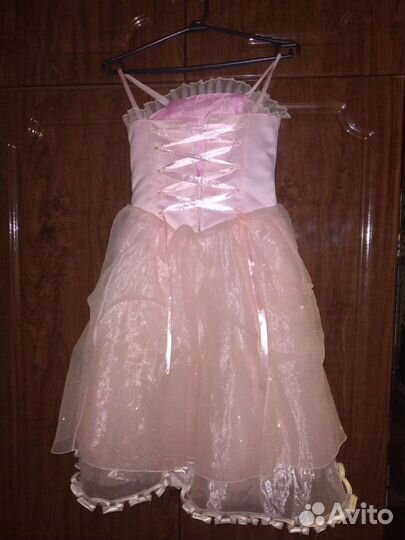 Платья на 6,7,5 лет
