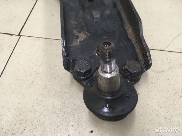 Рычаг передний правый Fluence 2010