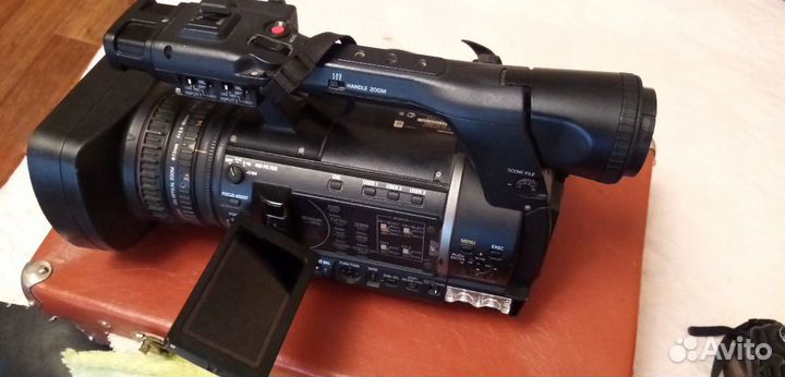 Видеокамера Panasonic 130