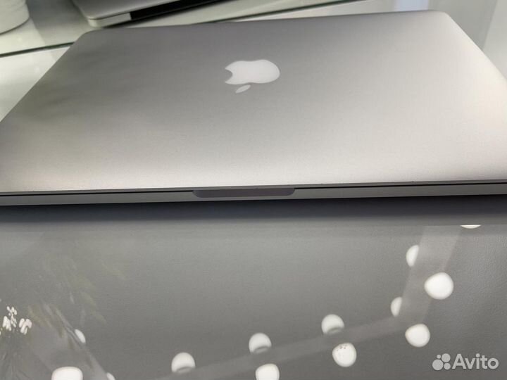 Apple MacBook Pro 13