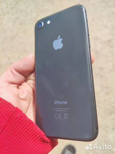iPhone 8, 64 ГБ