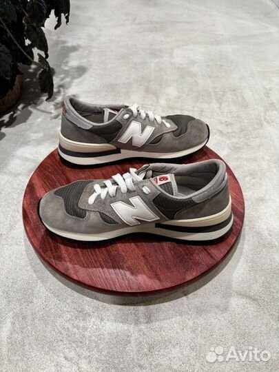 Кроссовки New Balance 990 v1