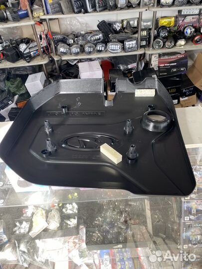 Крышка двигателя vesta 1.6 21129 экран