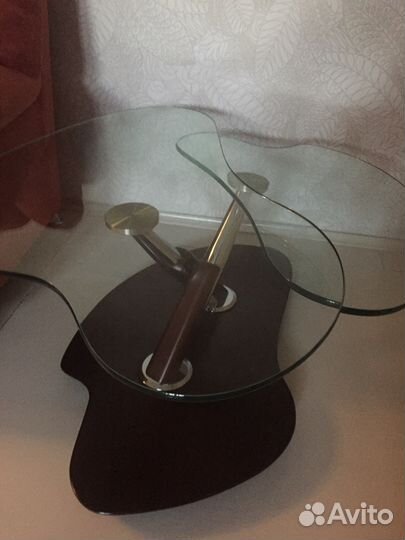 Стол журнальный