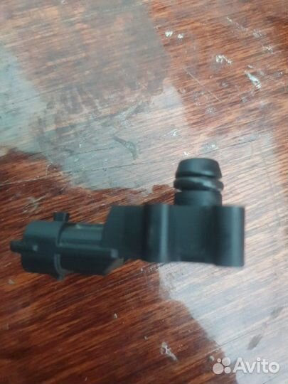 Датчик давления топлива Opel Astra