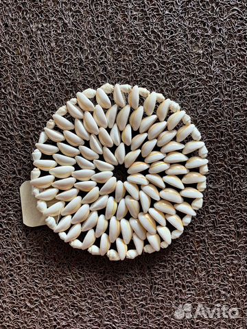 Подставка под горячее из ракушек