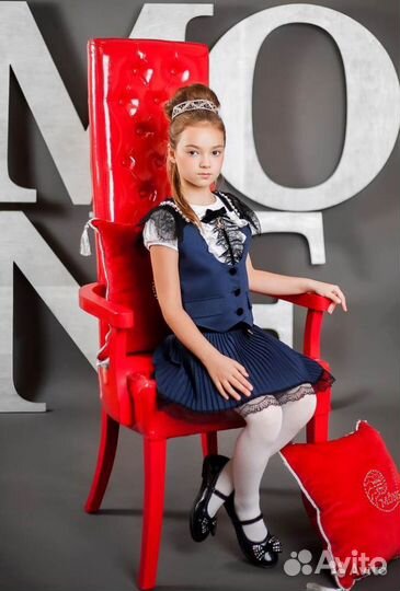 Красивая дизайнерская форма Моne на девочку