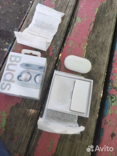 Блютуз наушники Samsung Galaxy buds