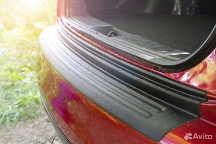 Накладка на бампер Nissan Juke (YF15) 2010-2014