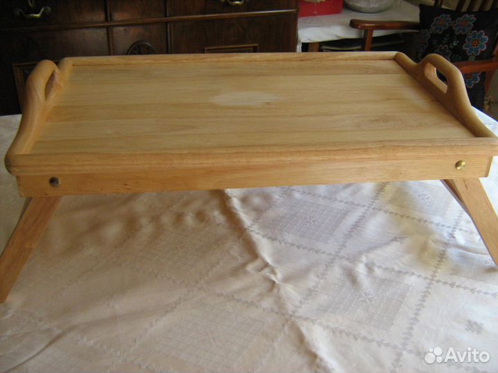 Поднос-столик