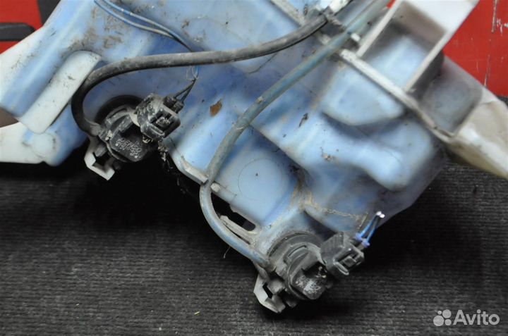 Бачок стеклоомывателя toyota RAV4 ACA21