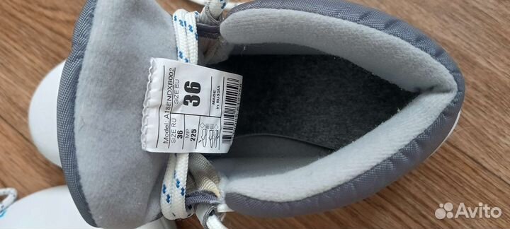 Лыжные ботинки детские 36 размер