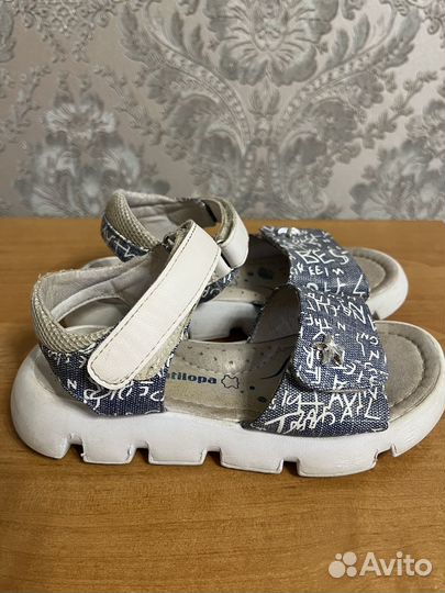 Сандалии для девочки