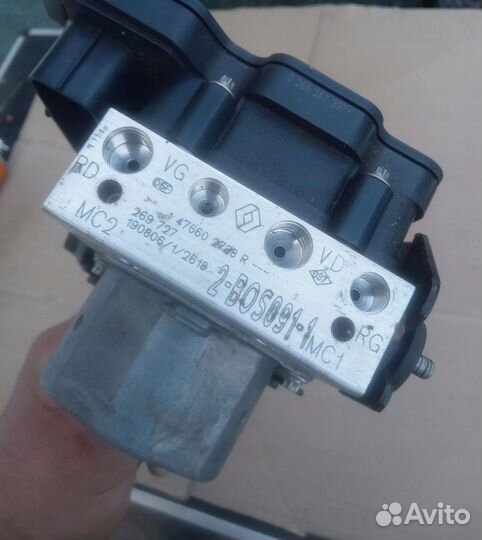 Блок абс 476602738R Dacia Duster II 2017 - года