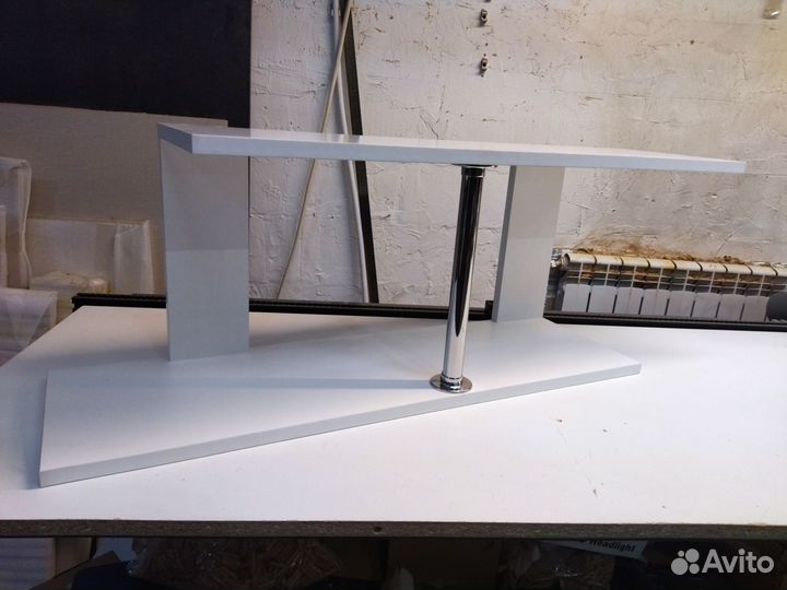 Полка настенная навесная