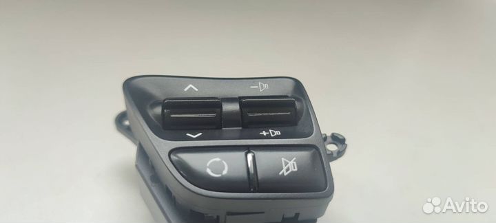 Кнопки на мульти руль Kia Ceed 2